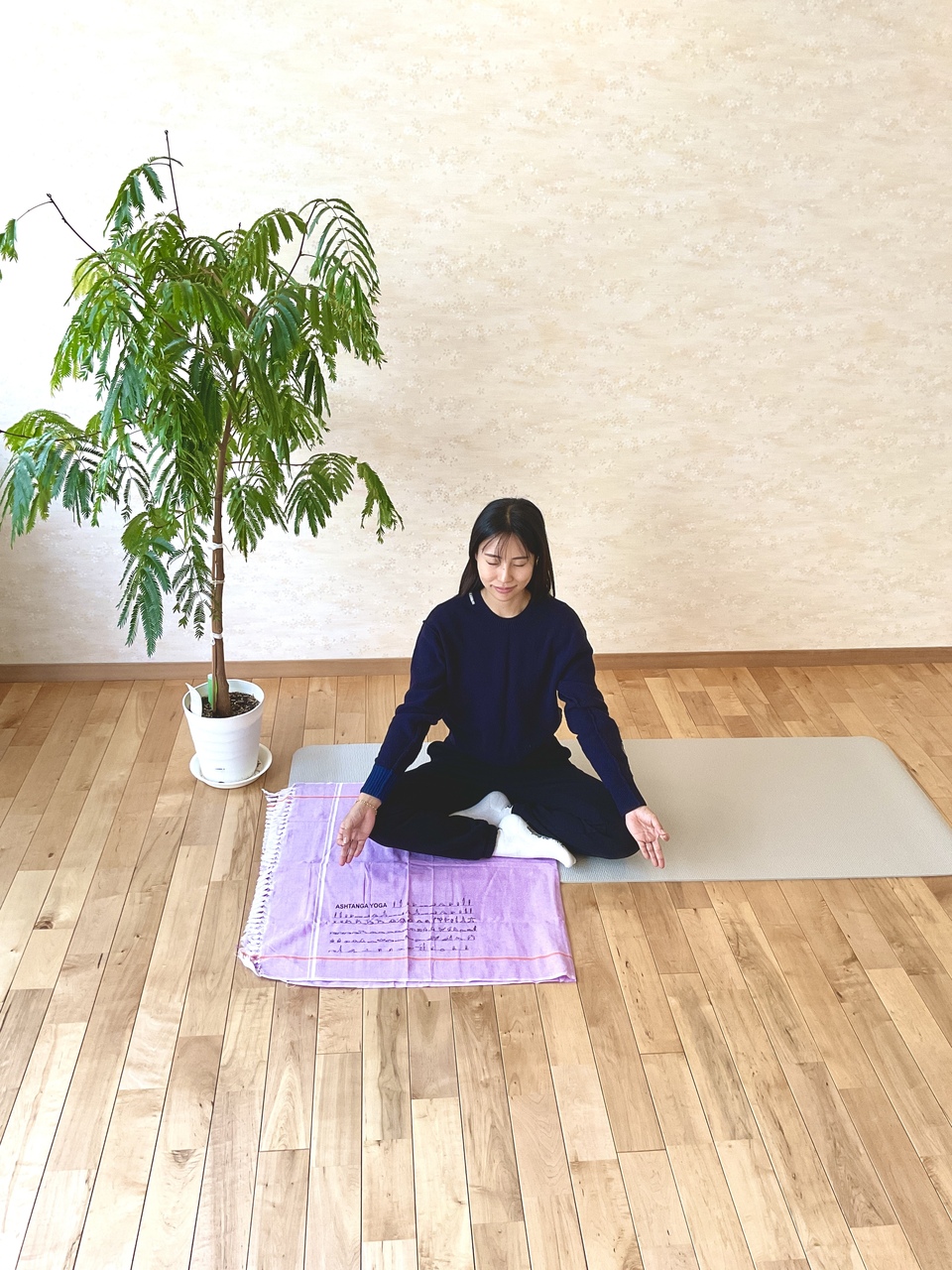 アシュタンガヨガ インド流マイソール 初級にチャレンジ　MANAMI