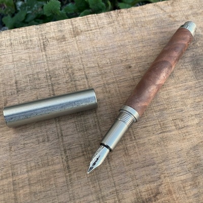 木軸ペン作り体験・夜営業あり 　大川木軸ペン MUKU屋