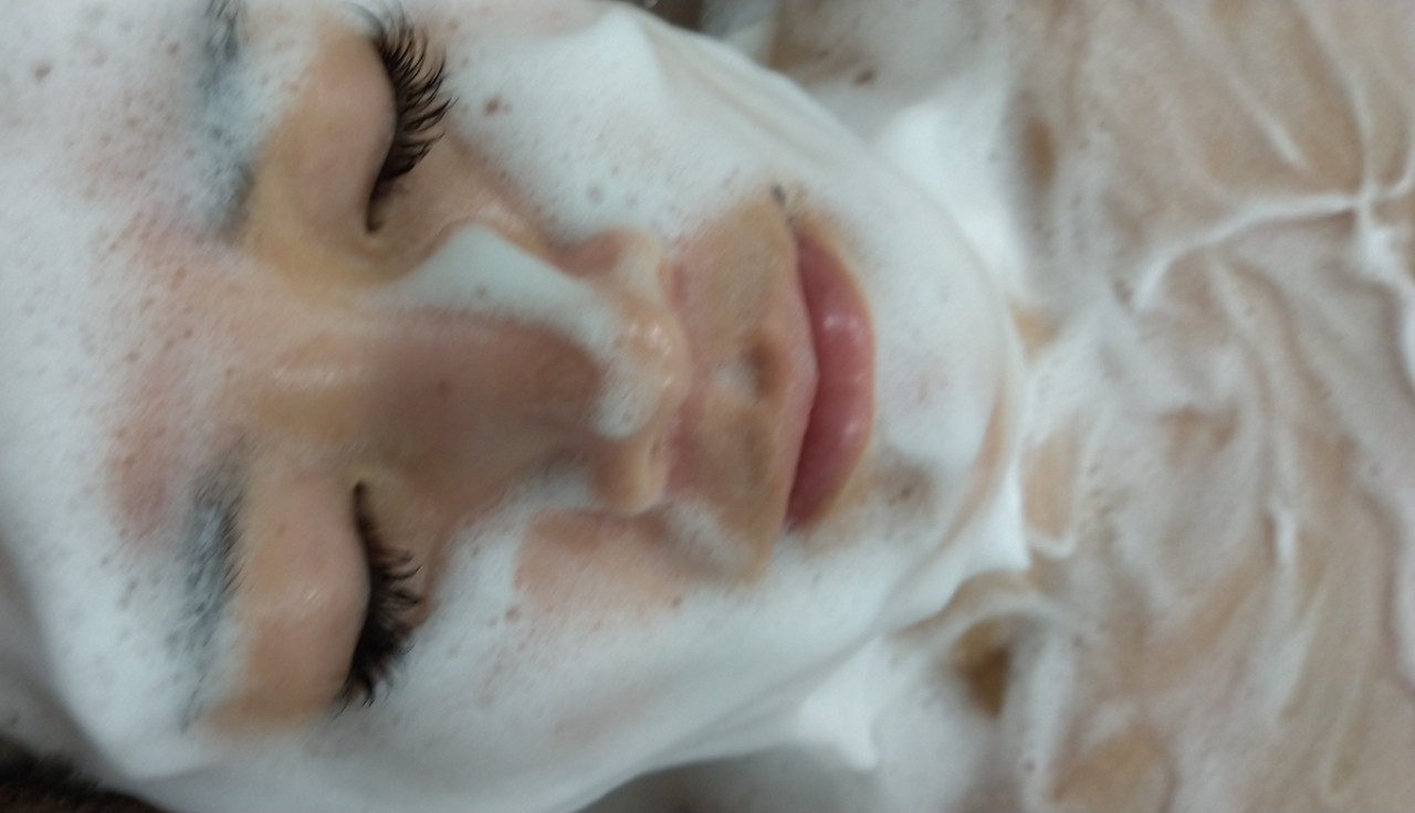 ヘッドSPA!10分付♡フェイシャル♡小頬筋落し小顔ほうれい線70分¥4000