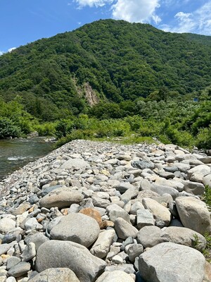 【関東・群馬】グループ貸切120分制／湯檜曽川の天然川水風呂でテントサウナ