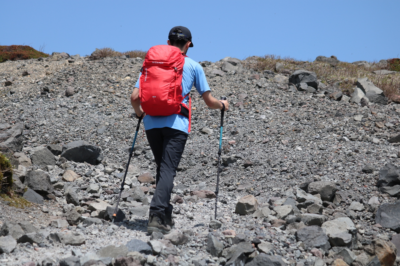 【2026/5/27(水)】夏山トレッキングをもっと快適に！ポール活用講座＆夏山レイヤリング講座 