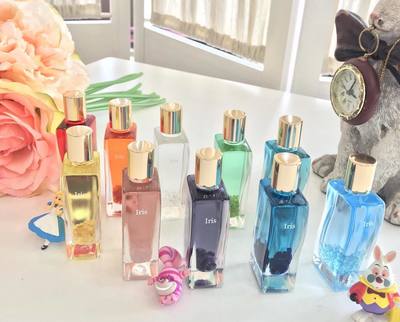 【イリスカラーセラピー】　★美品★ 正規品　イリスカラーボトル　ポーチ付き イリスカラーセラピー®＆カラーセラピスト養成講座 | オフィスドリーム