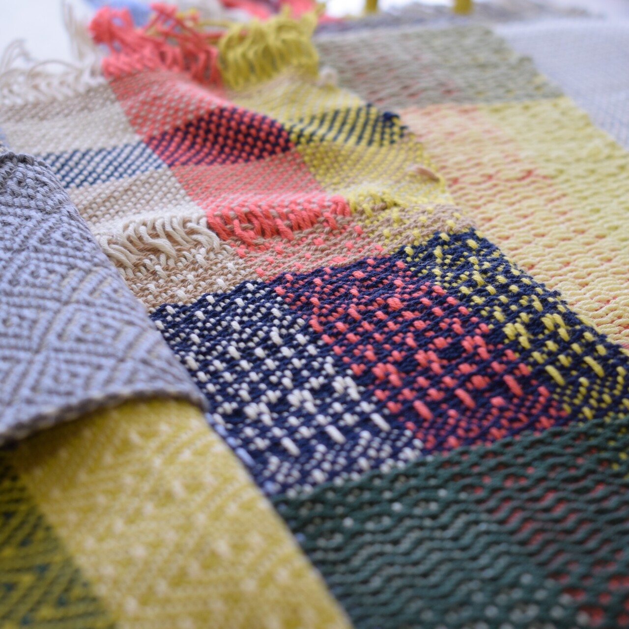 ＜満員・10/15〆切済み＞四枚綜絖の織機を使ってみよう5日間コース｜11/15･23･30･12/13･21