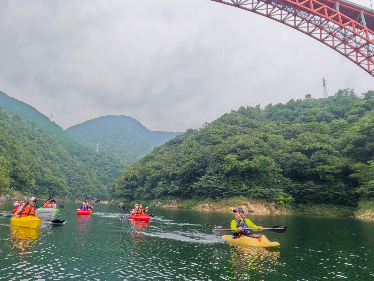 龍姫湖カヤックレイククルージング（120分）【広島・湖・カヤック/カヌー】