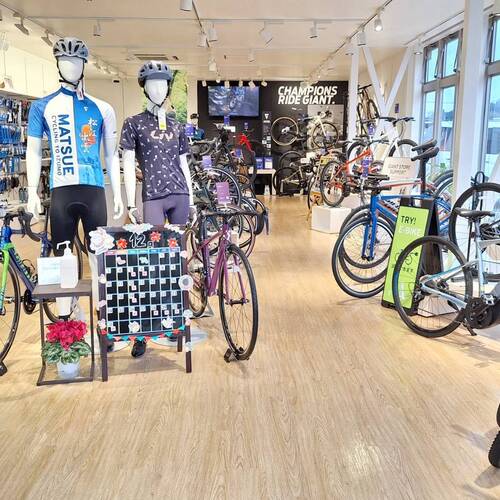 チョ・マテ品　GIANT自転車(引取条件目黒区) チョ・マテ品 GIANT自転車(引取条件目黒区) チョ・マテ品 GIANT自転車