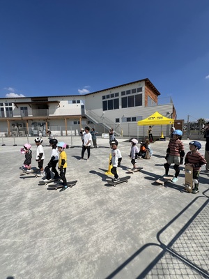 《平日限定》 STEP1 - 超初心者スケートボード体験会【ムラサキパーク鵠沼海浜公園店】