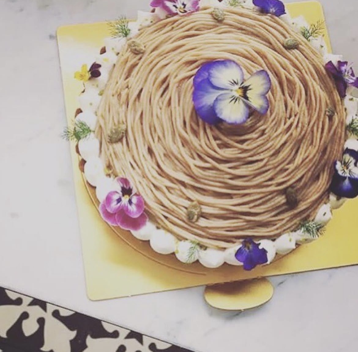 11月の生菓子利平栗のチョコタルトモンブラン16cm