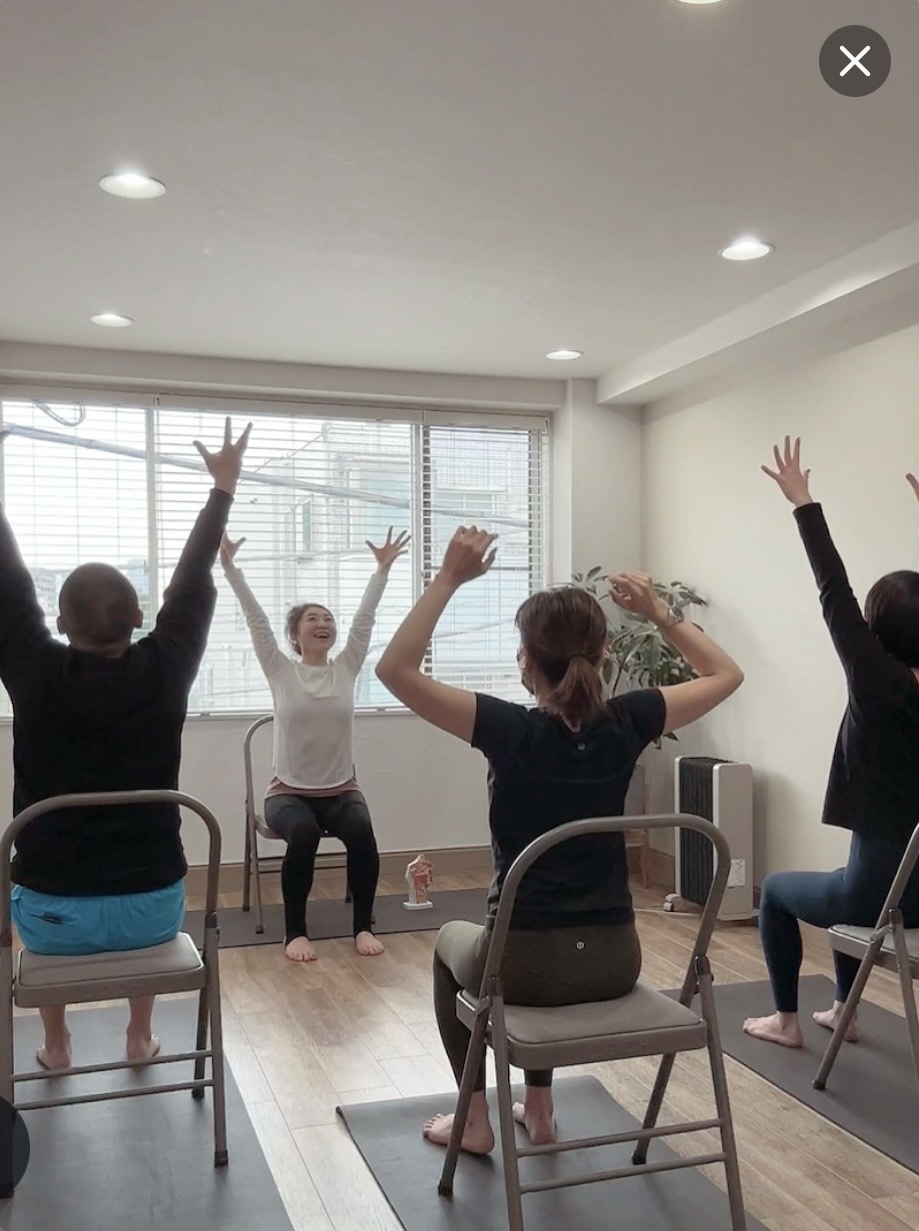 声ヨガ＋チェアヨガ