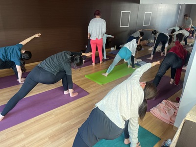 【NEW】身体が硬い人向けヨガ　 🔥～🔥🔥 　　kanako