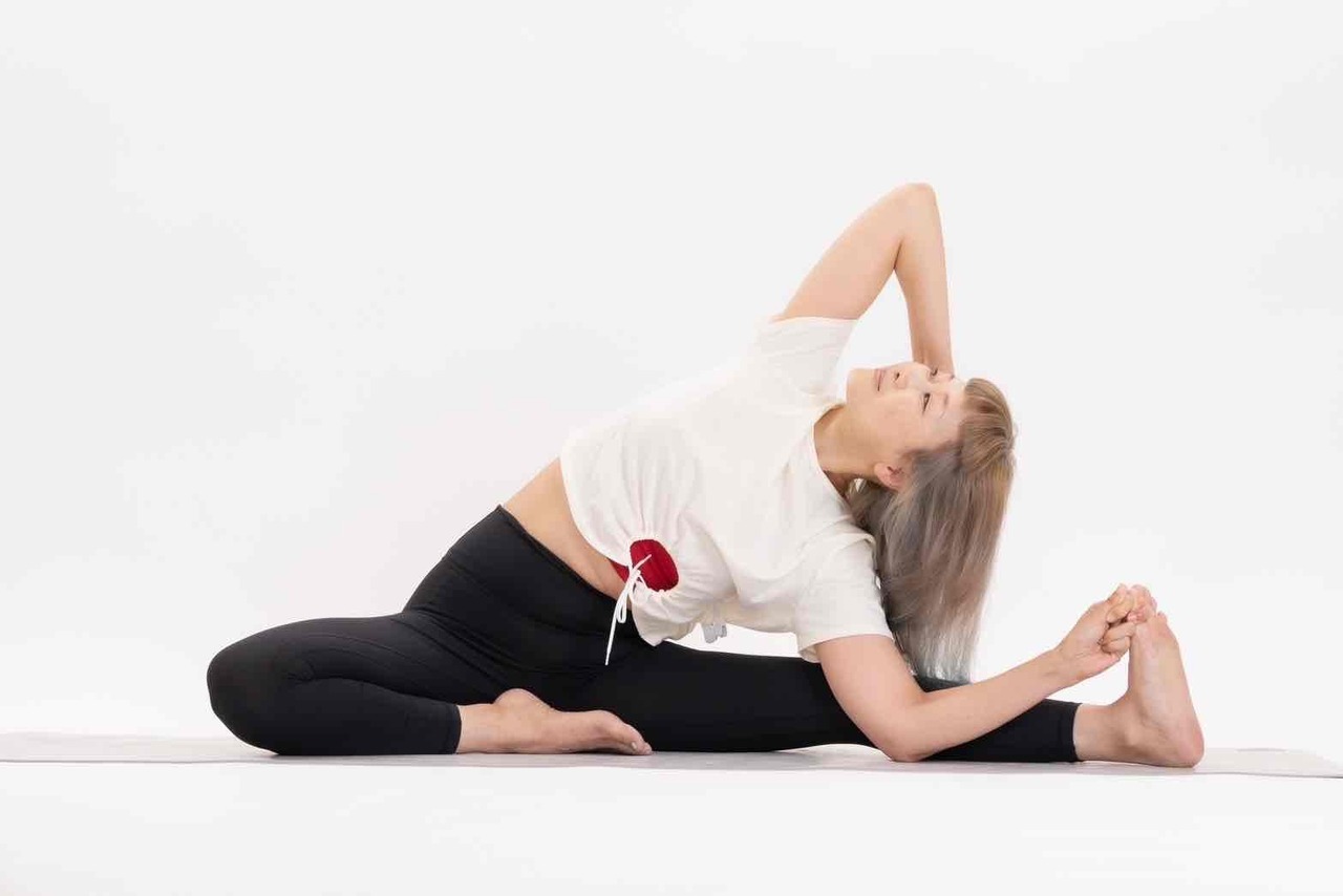 夜のリセットヨガ　～【動】と【静】でととのえる～