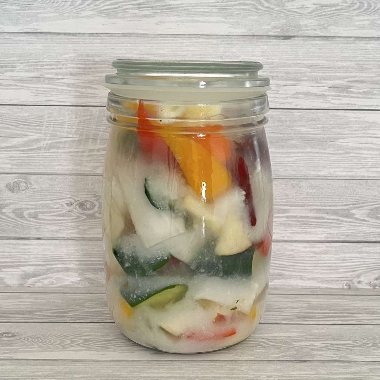 上級麹士と作る「塩麹と甘麹の水キムチ&4種の甘麹」講師手作りの米麹のお土産付き