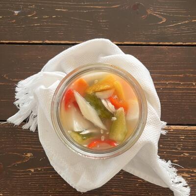 上級麹士と作る「塩麹と甘麹の水キムチ＆4種の甘麹」講師手作りの米麹のお土産付き