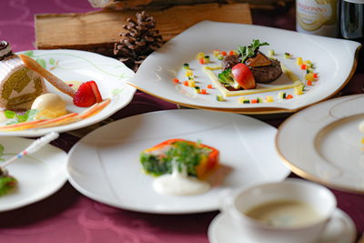 2025 メープルヒル Xmas スペシャルランチ