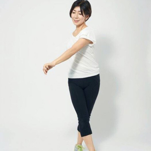 井上『新しい筋トレ＆エアロビクス〜生涯歩ける股関節と膝の為に レッスン／高知【4/5(日)13:20〜14:50】