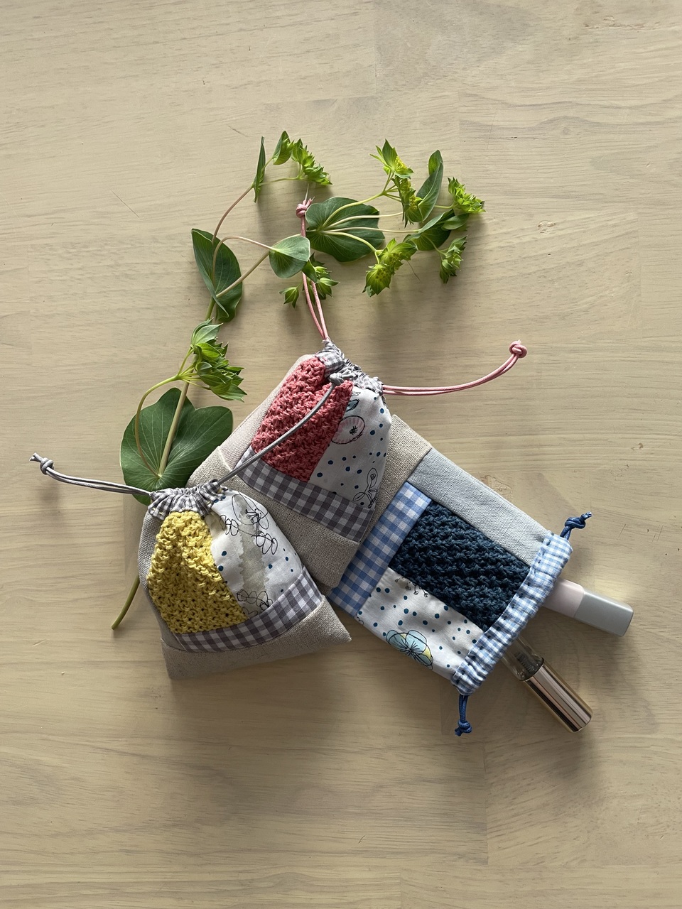 【西荻窪】はじめてのパッチワーク布小物 　　＊ NONA糸で編むミニ巾着（ニットパーツ仕立て) ＊