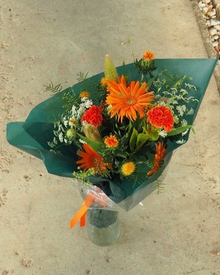 RENEWAL！【FASHION bouquet CLASS】季節の花材をつかった気軽なファッションブーケLESSON