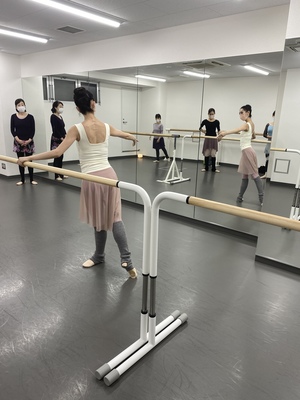 スタジオレッスン【ピラティス×バレエ】