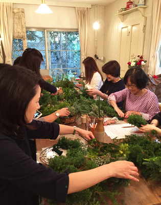ナチュラルスタイル・クリスマスリースレッスン2025