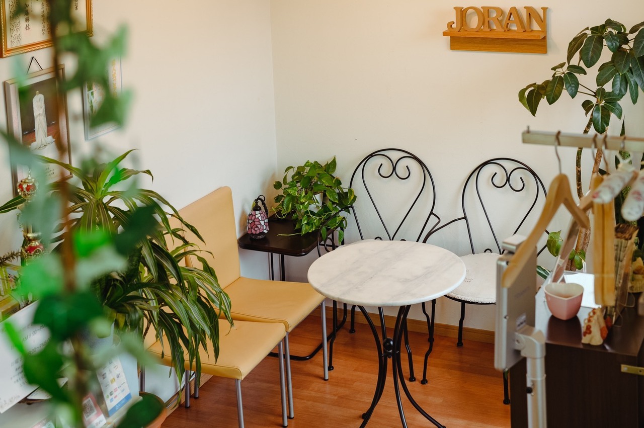 カットハウスジュランの予約はこちらから