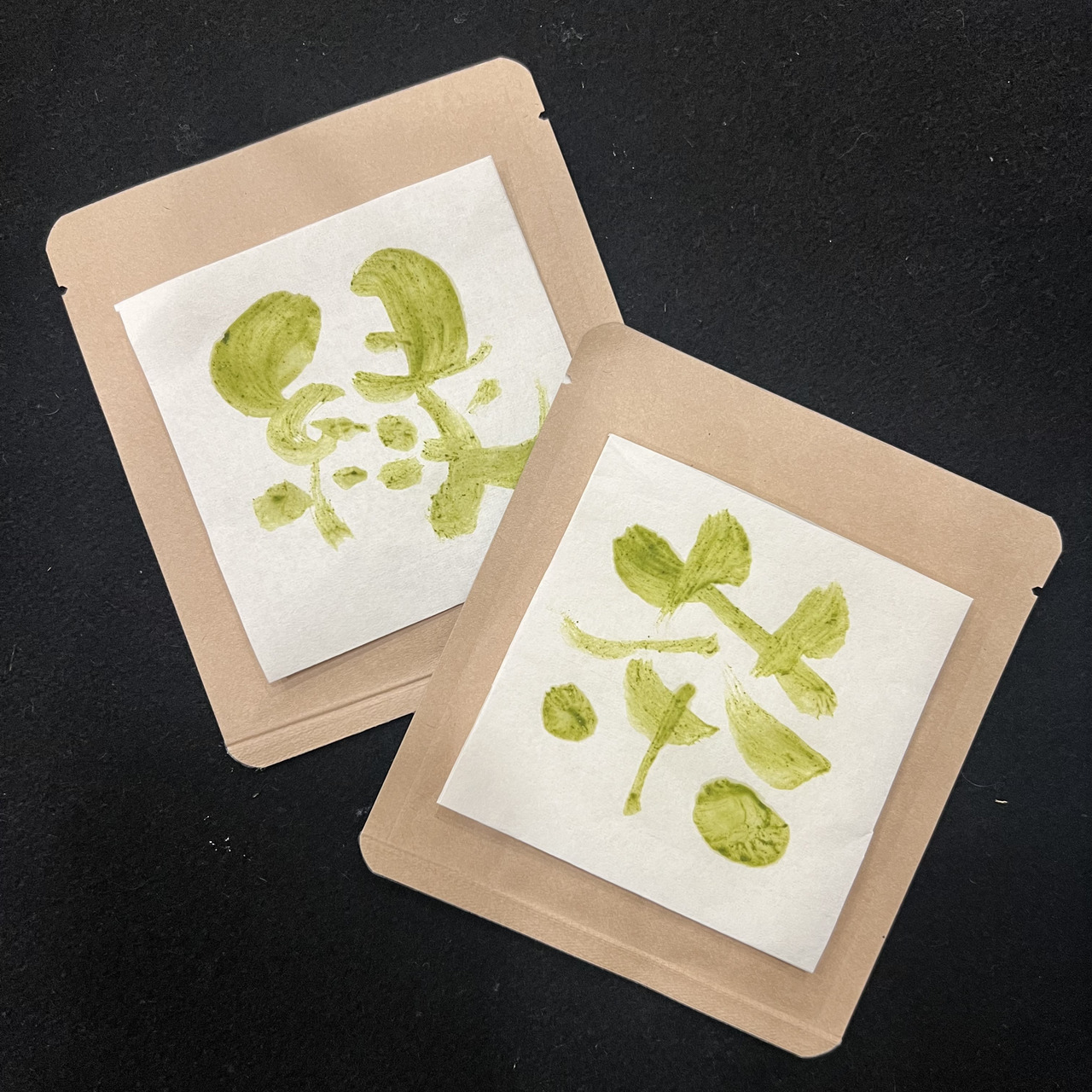 「温泉水書道」足柄茶ラベルづくり ～夏限定！宿題もお手伝い～