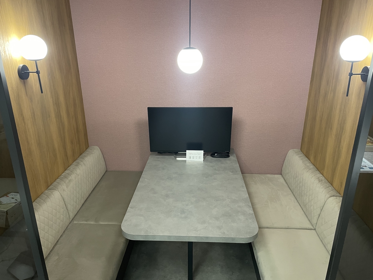 （六本木）ミーティングスペース①