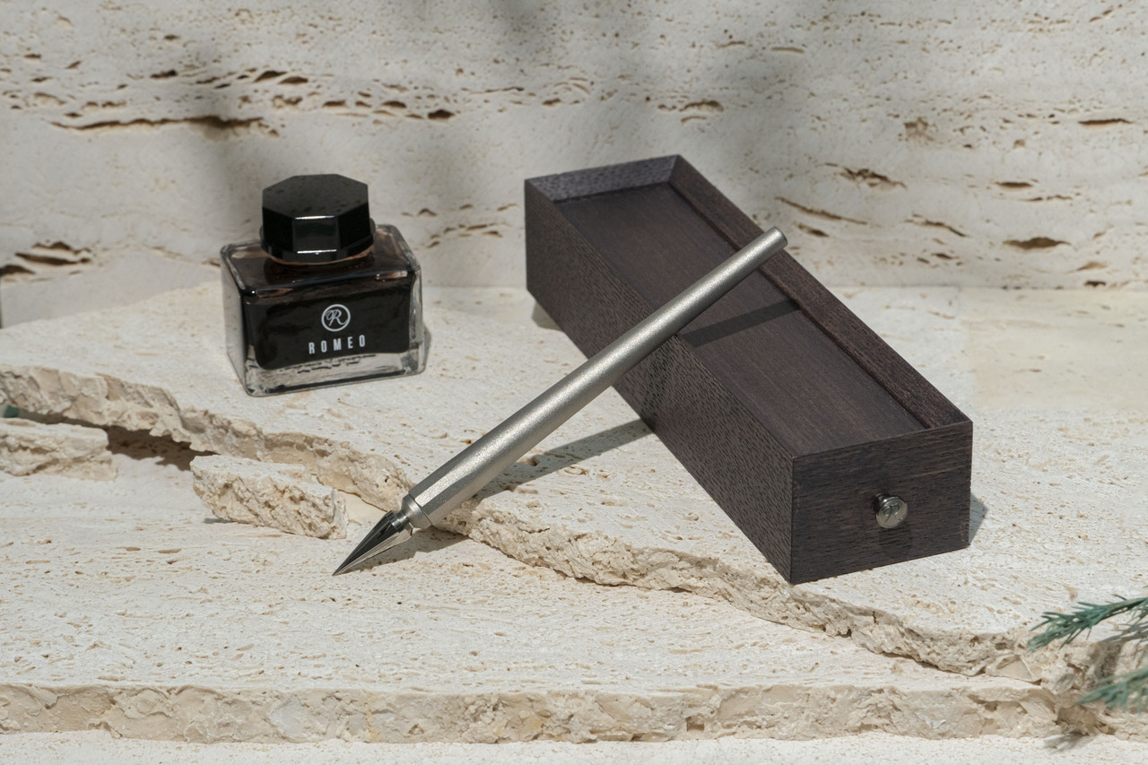 〈ROMEO〉【銀座 伊東屋 K.Itoya 4階 特設会場】 手書きの魅力を再発見 ─ ROMEOと愉しむ筆記体験