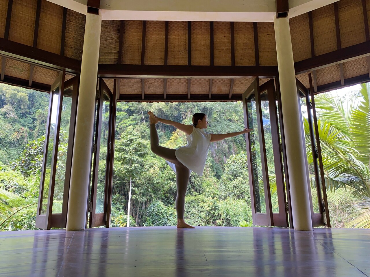 ★2【脚をケアするヨガ】ゆりえ