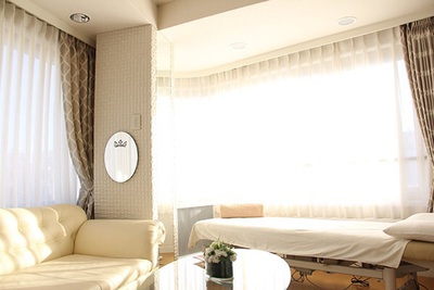 美容整体ルピナス 広尾の天空サロン「小顔矯正・睡眠改善・アロマトリートメント」のご予約