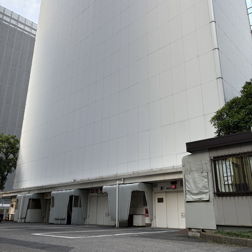 最終決算 東京都｜3553_【高さ：165cm以下】日土地ビル駐車場｜平日のみ アンティーク雑貨