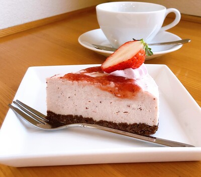 2/2~3/1まで【いちごのスイーツプレート】　農園朝採れの完熟いちごを使用 