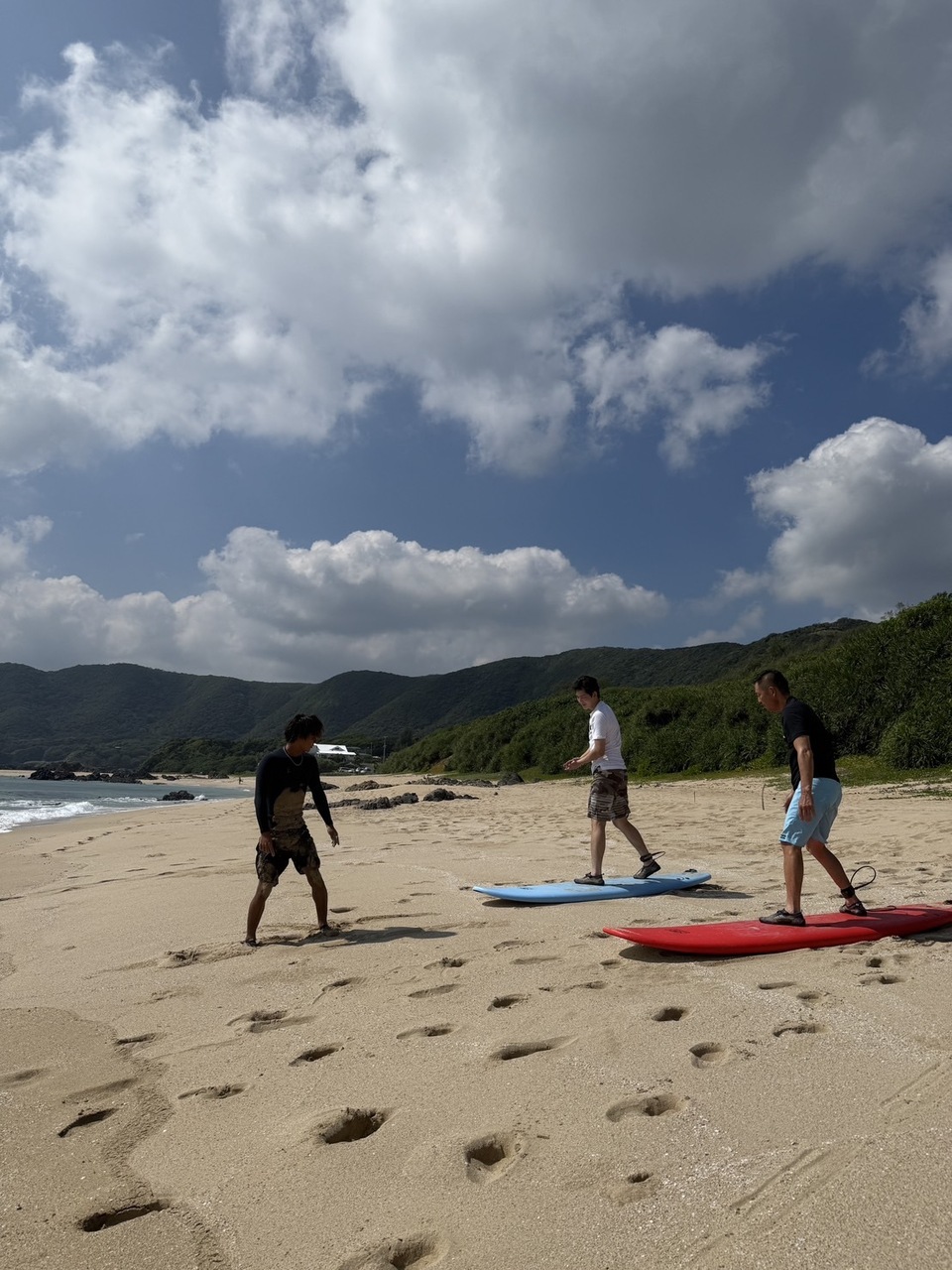 サーフィン体験スクール&ステップアップレッスン