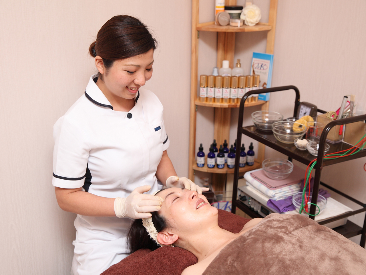 植物療法エステ Salon de Lily 旗の台（フェイシャル・アロママッサージ）ご予約はこちら。