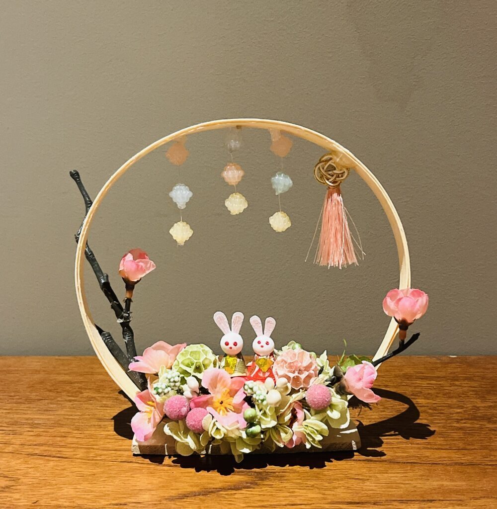 【KeittoOppi】フラワーアレンジ♪ひな祭りデザイン