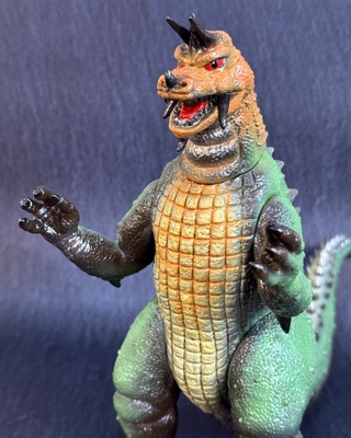 海外ソフビ作家のパチ怪獣展 第１弾