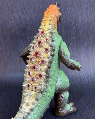 海外ソフビ作家のパチ怪獣展 第１弾