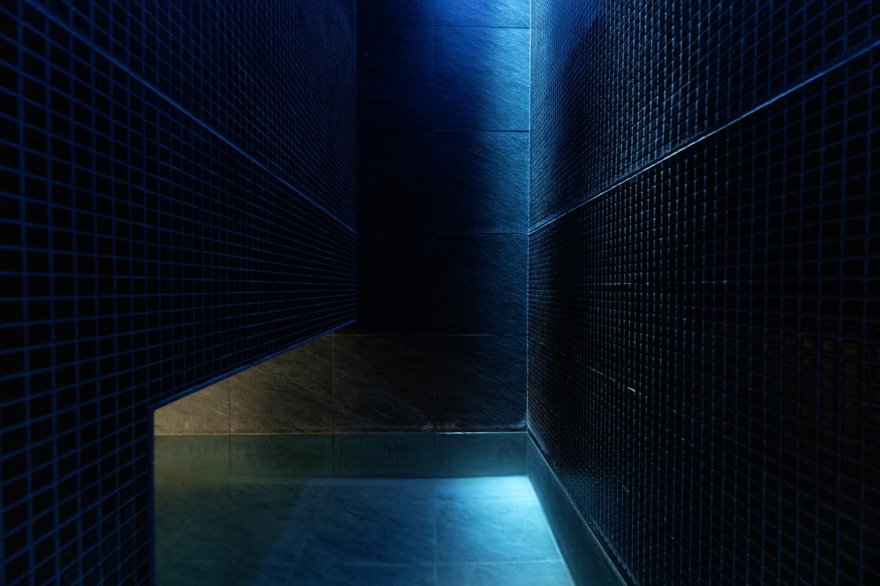 8.サーマルラグーン　空色鼠(soraironezumi)　天然温泉＆露天寝湯付　3名　60分　4,500円