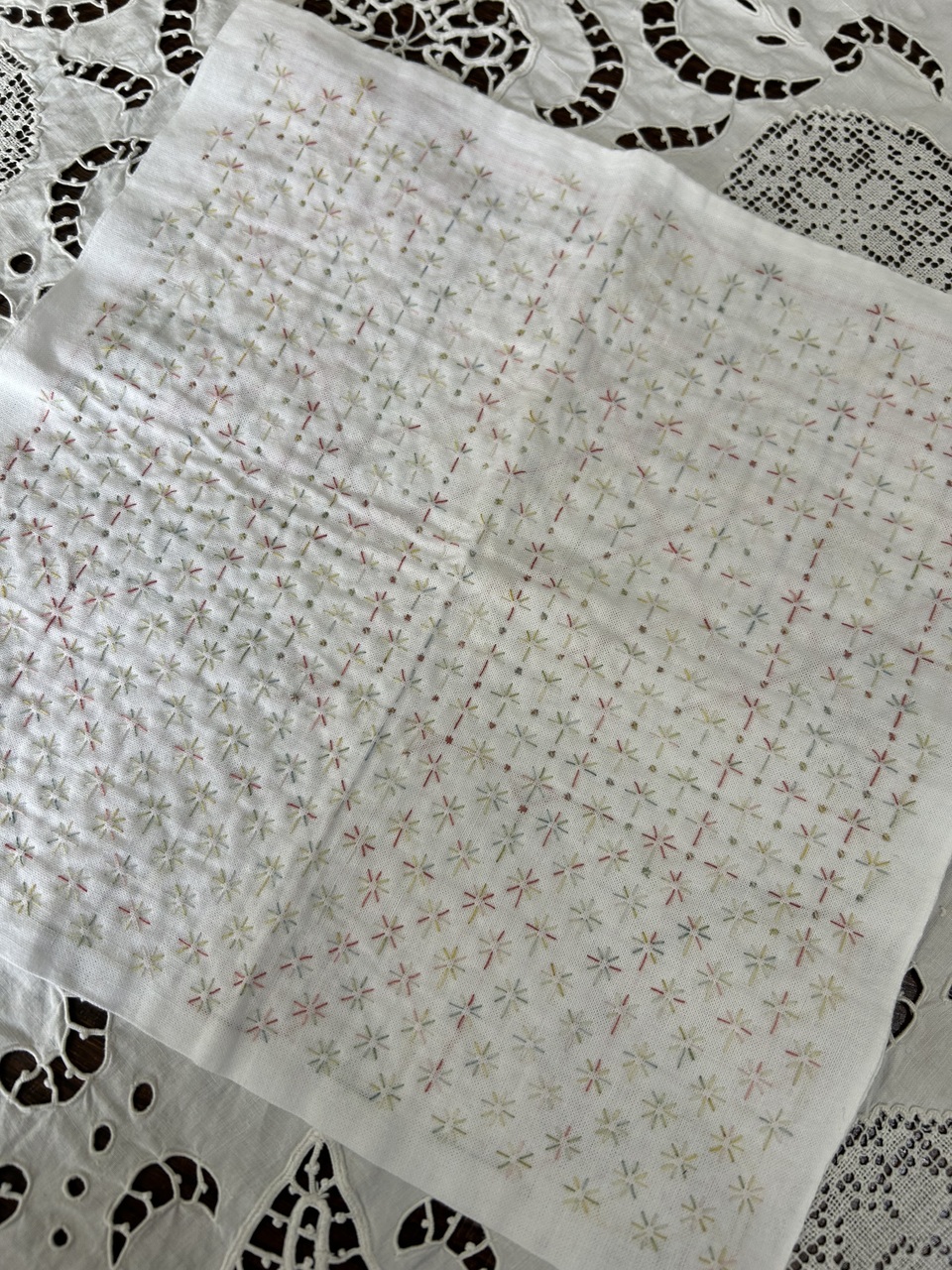  刺し子ふきん　＊＊ たんぽぽの綿毛 ＊＊　NONA Sashiko ワークショップ