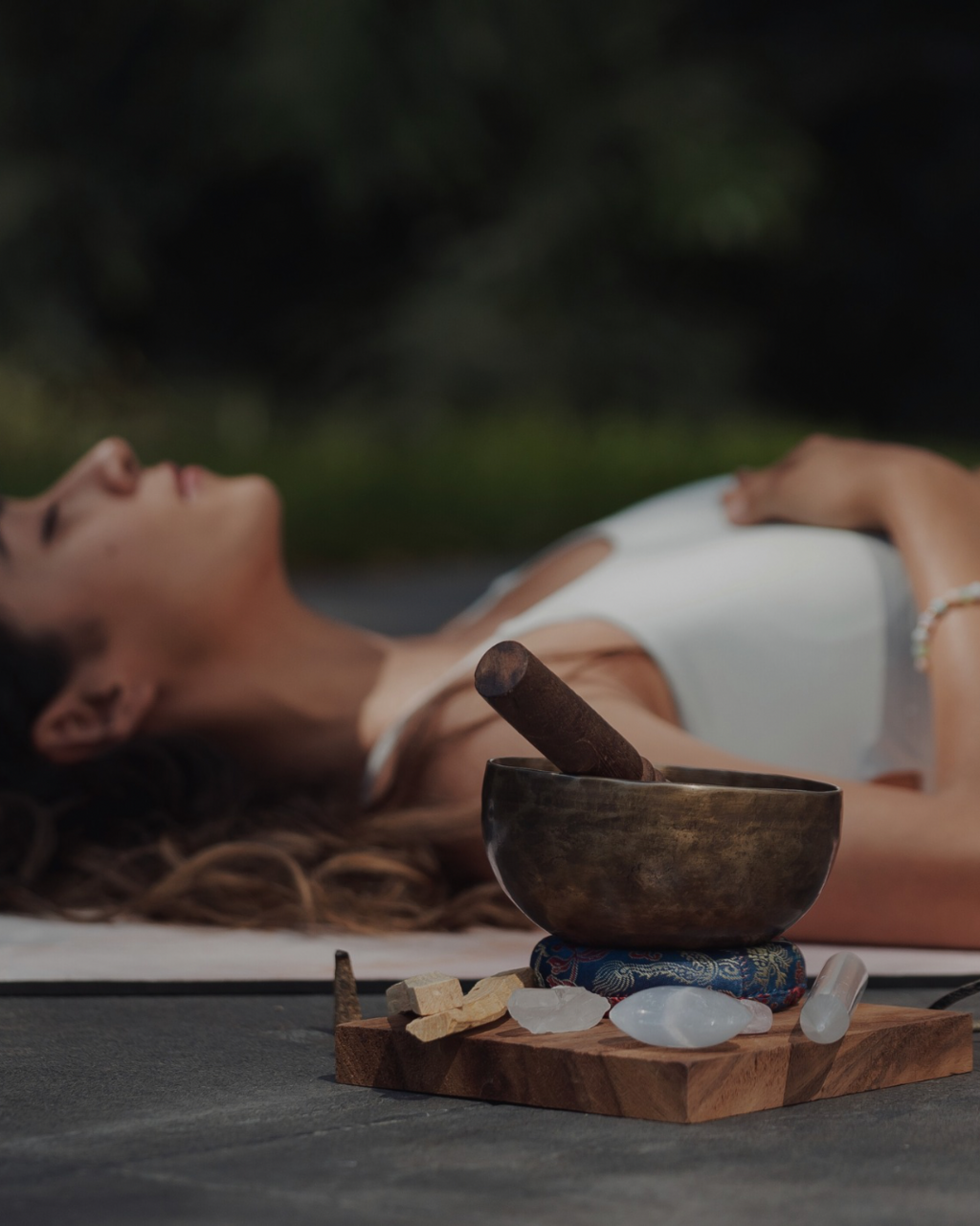 リラックスフローとヨガニドラ★〜★★