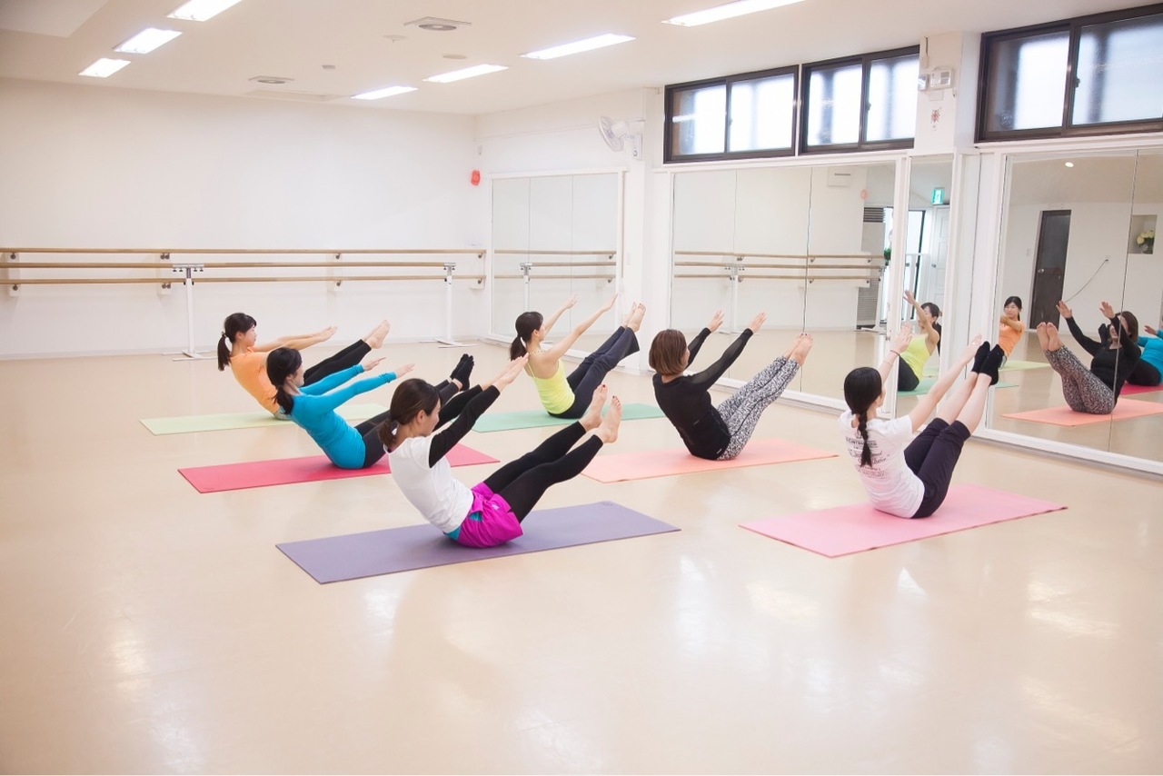 マットピラティスグループレッスン