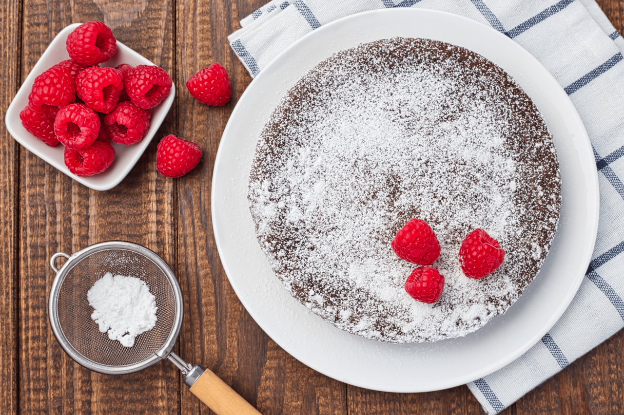 【Keitto】スウェーデンの定番チョコレートケーキ 「クラッドカーカ」づくり＆FIKA