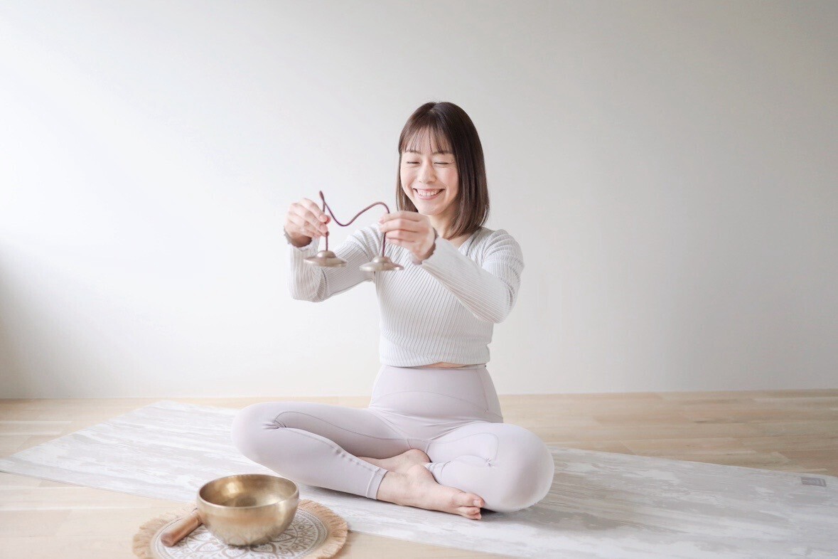 静かな月夜の養生ヨガ