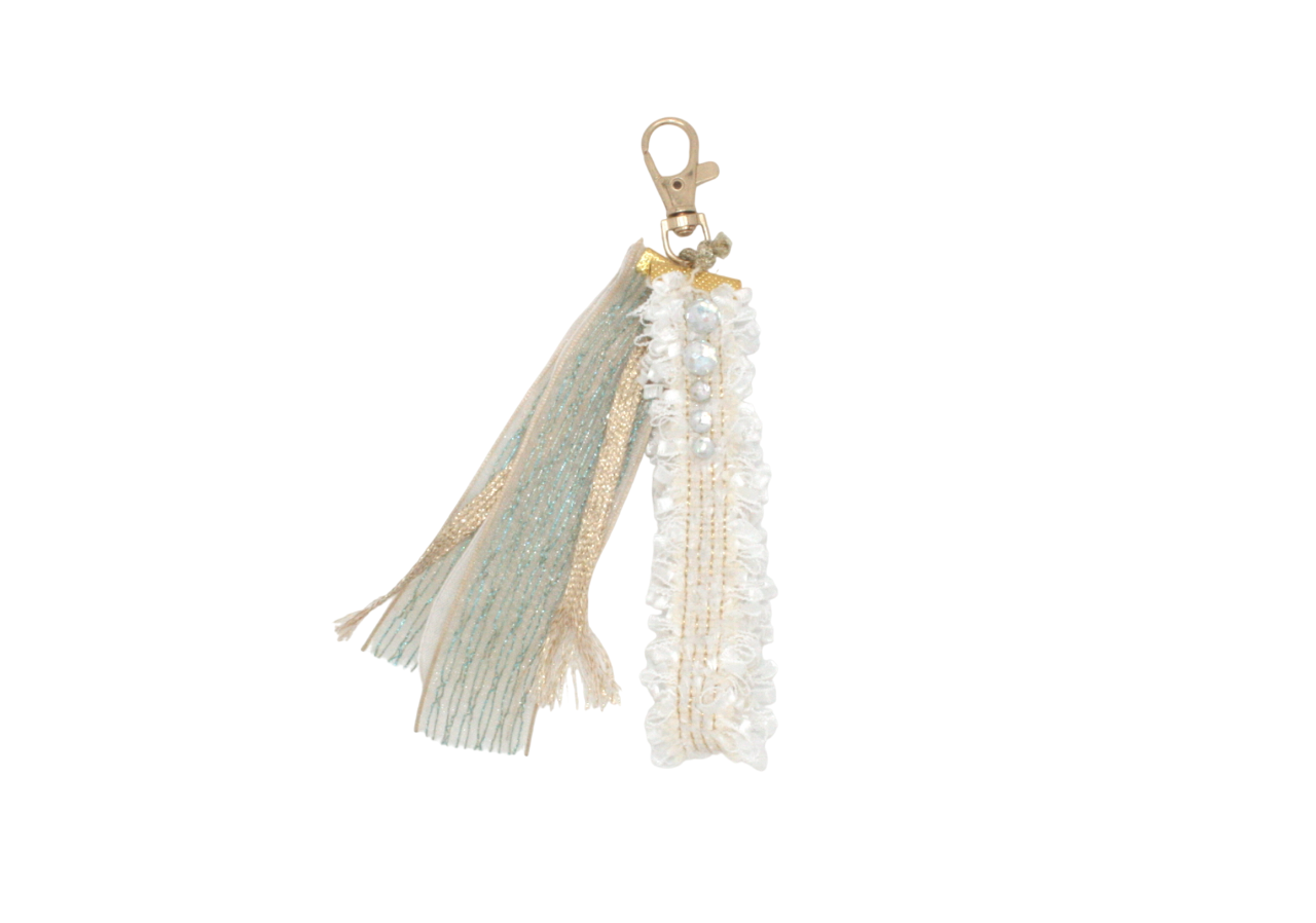 【make & take】リボンストラップを作ろう！ 5月1日(金)～5月20日(水)＊ご予約不要＊お子様可