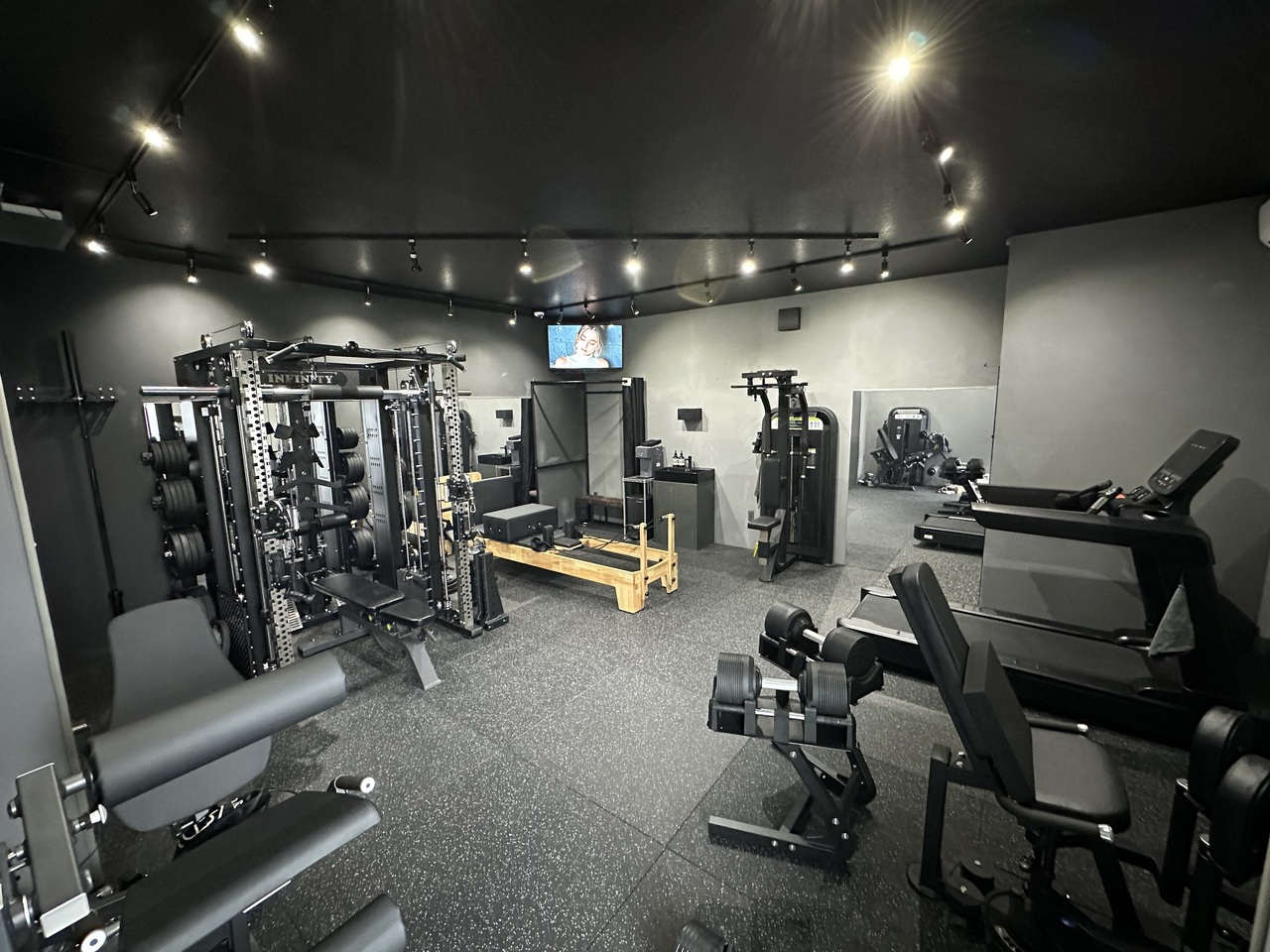 月額　2980円　1日　1回60分　通い放題