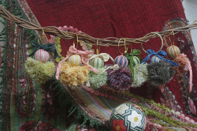 【仙台・藤崎百貨店/手芸マルシェ】手まりとふわふわタッセルのバッグチャーム（3/14開催）