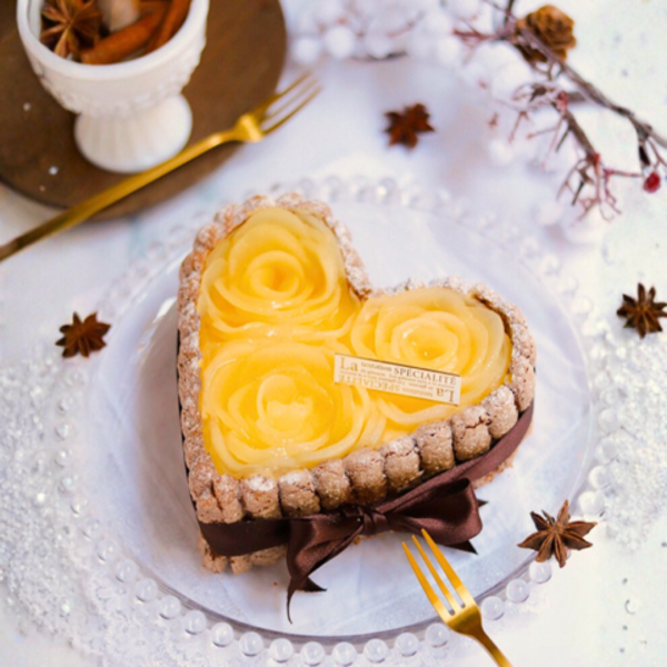 《錢屋塾》パティシエ石澤真依子先生に学ぶフランス菓子講座『洋梨のシャルロット』