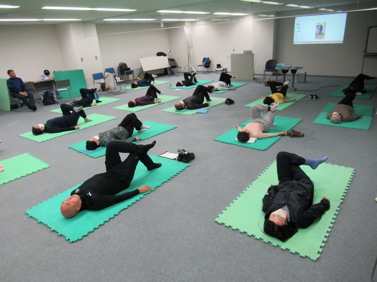 身体整えセミナー ~フェルデンクライスメソッドを学ぶ!~