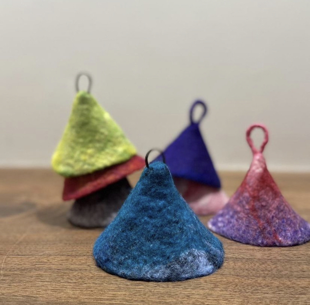 羊毛からフェルトを作りろう