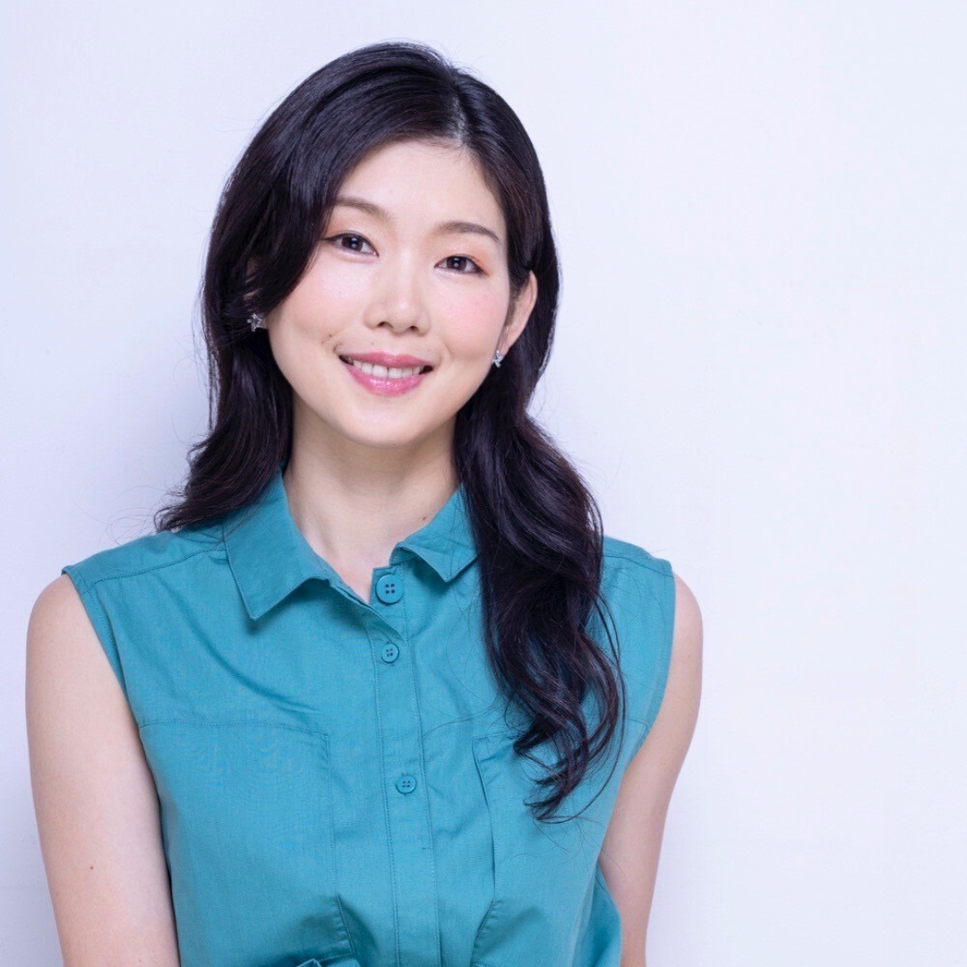 <ウォーキング> (小3~中学生) 講師:田中セシル