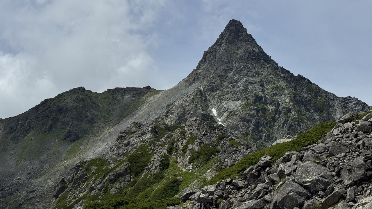 夢の穂先に挑戦！ガイドとだから味わえる槍ヶ岳登山（2泊3日）