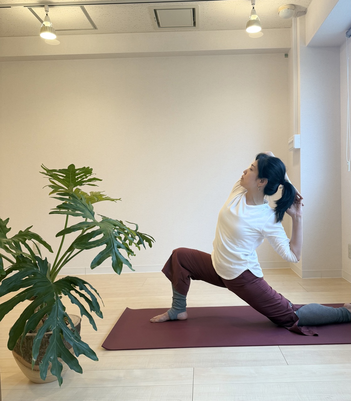NEW！エナジーフローヨガ　講師：HIROMI先生
